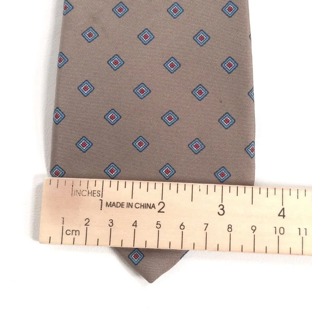 CHRISTIAN DIOR Men's Silk Tie Taupe Fabric Woven Italy Vintage USA Made WPL125‎
